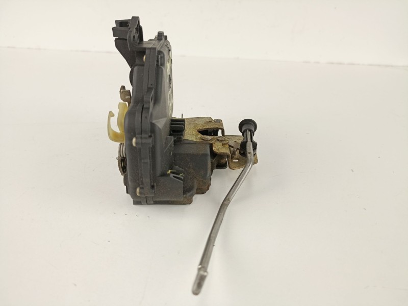 Recambio de cerradura puerta delantera derecha para audi a2 (8z) 1.4 referencia OEM IAM 8Z0837016A  