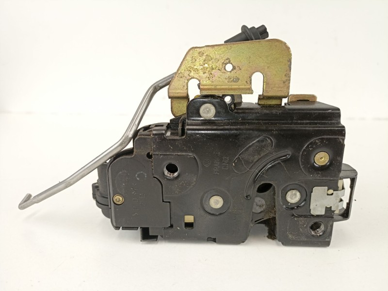 Recambio de cerradura puerta delantera derecha para audi a2 (8z) 1.4 referencia OEM IAM 8Z0837016A  