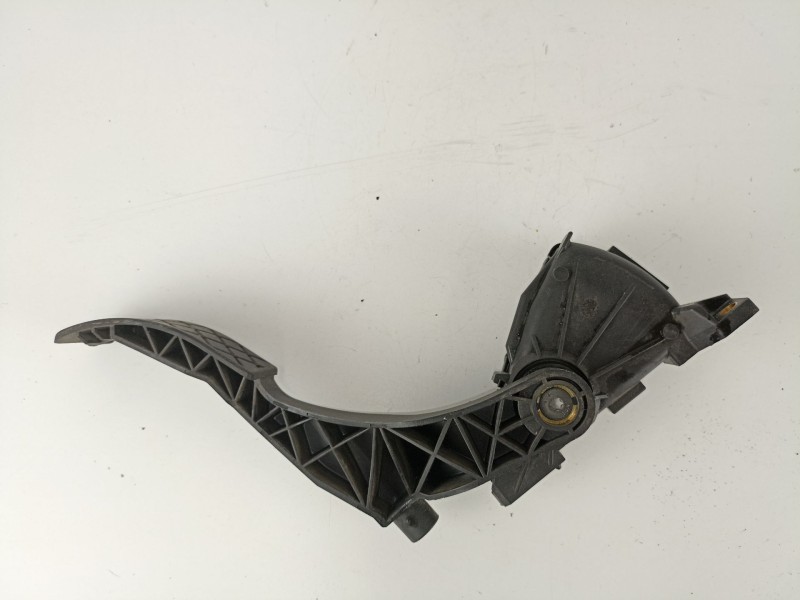 Recambio de potenciometro aceleracion para audi a2 (8z) 1.4 referencia OEM IAM 8Z1721523A  