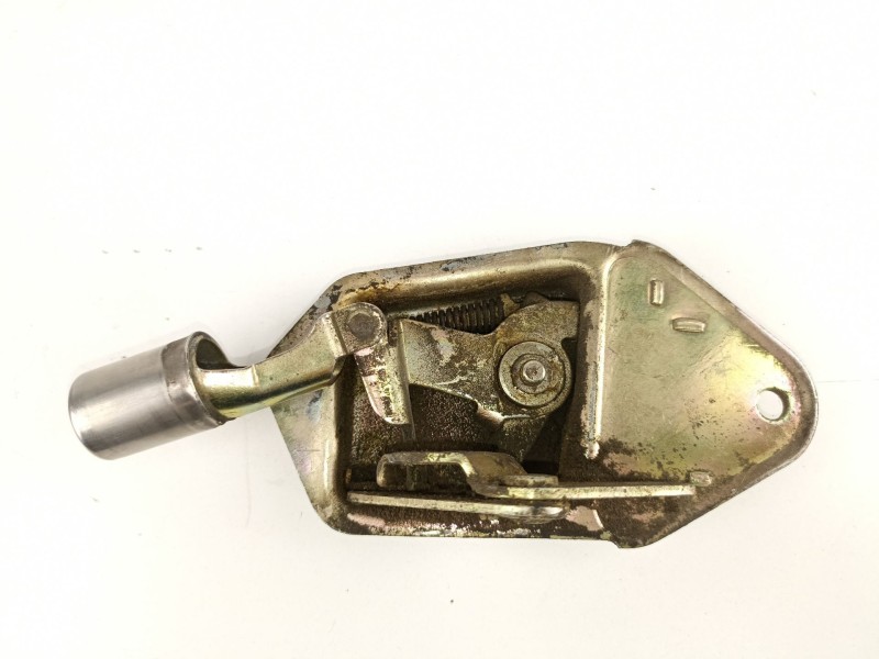 Recambio de cerradura puerta trasera izquierda para renault 12 0.7 g referencia OEM IAM 7701348619  