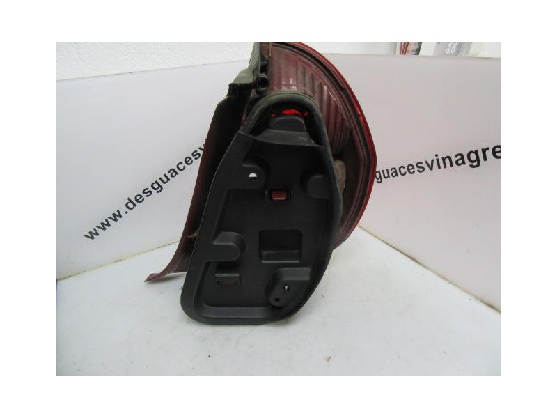 Recambio de piloto trasero izq. : citroen c 5 : 2.0 hdi (108,77cv) [2002] para citroen c 5 2.0 hdi referencia OEM IAM   