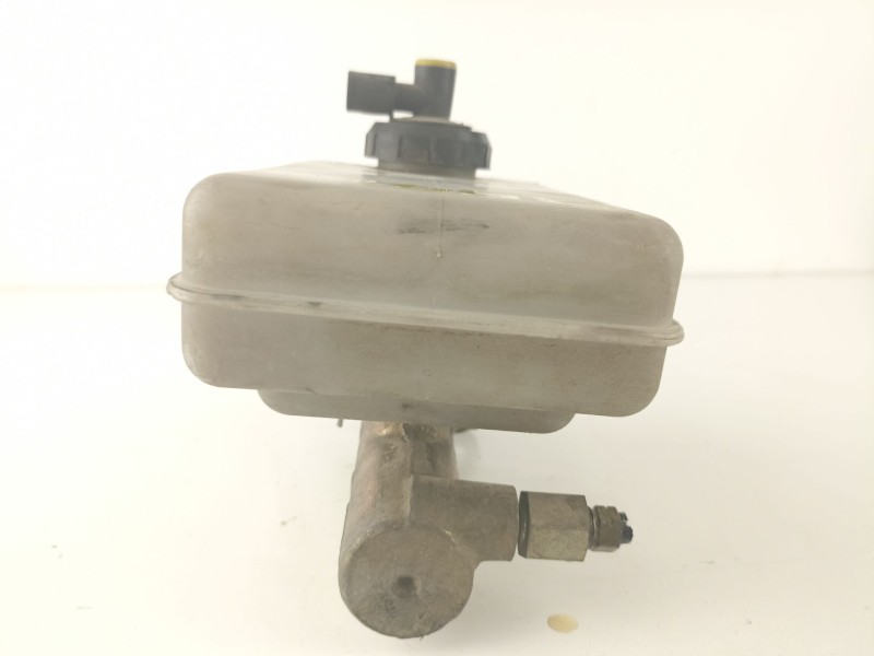 Recambio de bomba de freno para renault mascott 3.0 diesel referencia OEM IAM 5001847577 21027999 