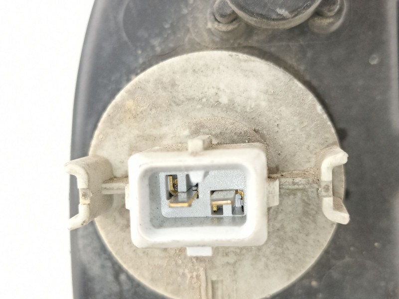 Recambio de faro izquierdo para peugeot 106 1.1 g referencia OEM IAM 6204P4 89001990 