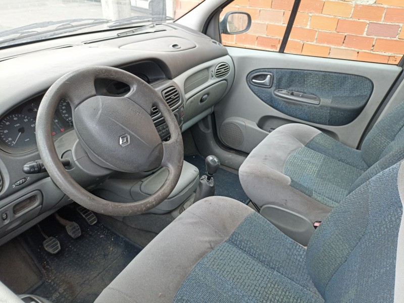 renault scenic (ja..) del año 2001