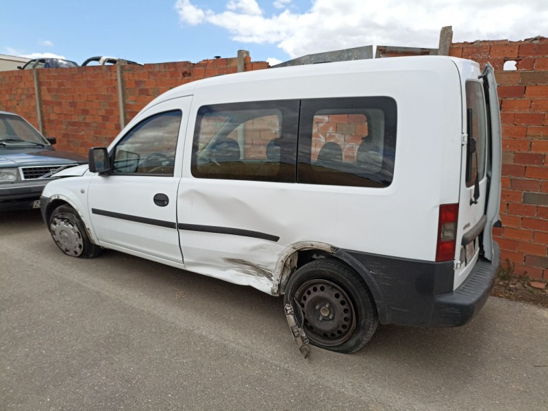 opel combo (corsa c) del año 2001