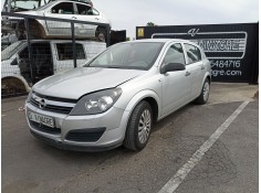 opel astra h berlina del año 2004
