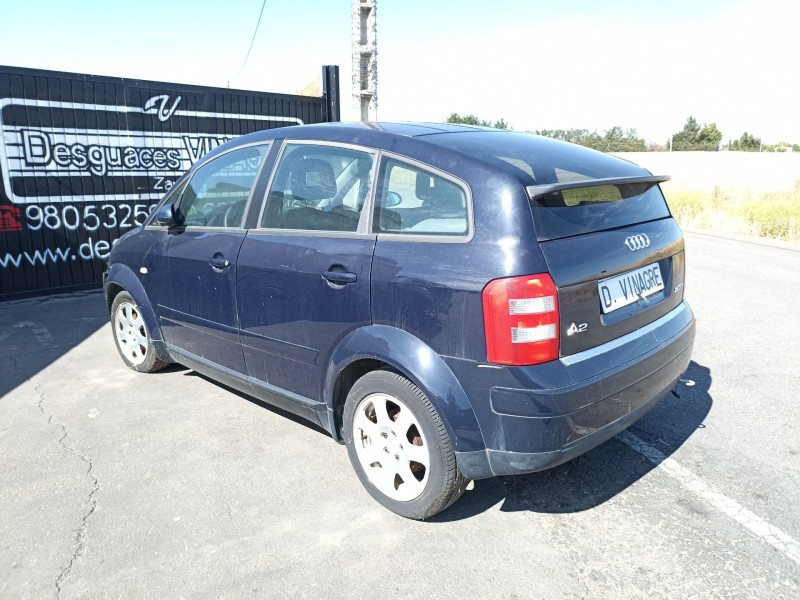 audi a2 (8z) del año 2000