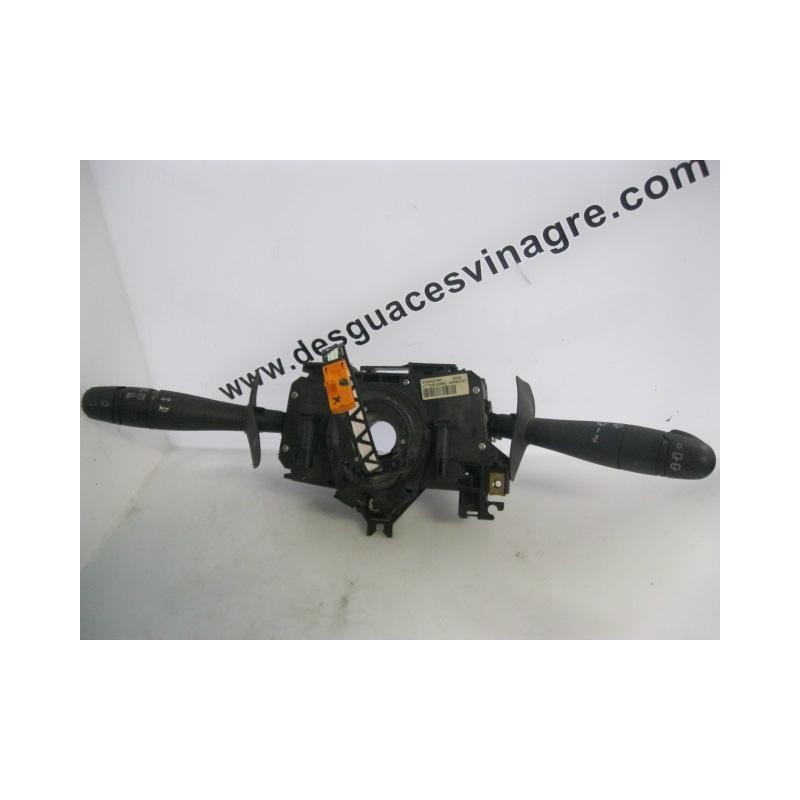 Recambio de mando luces y limpias : renault clio : 1.9 d /f9q h7 (80,24cv) 3p [2000] para renault clio 1.9 d /f9q h7 referencia 