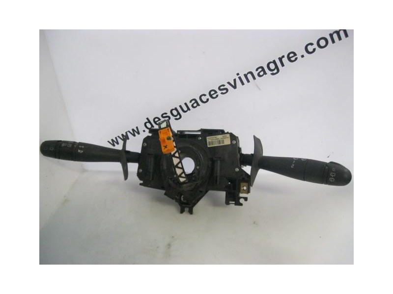 Recambio de mando luces y limpias : renault clio : 1.9 d /f9q h7 (80,24cv) 3p [2000] para renault clio 1.9 d /f9q h7 referencia 