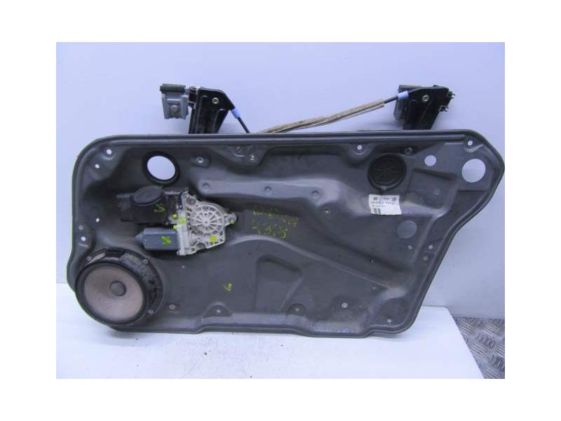 Recambio de elevalunas delantero derecho para volkswagen golf 1.9 td /ahf referencia OEM IAM 1J4837462H  