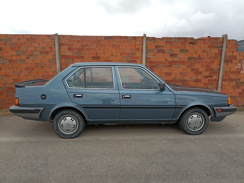 volvo 344 del año 1987