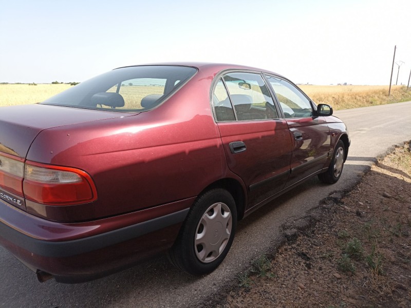 toyota carina del año 1995