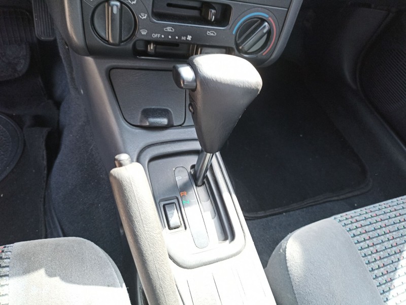 toyota carina del año 1995