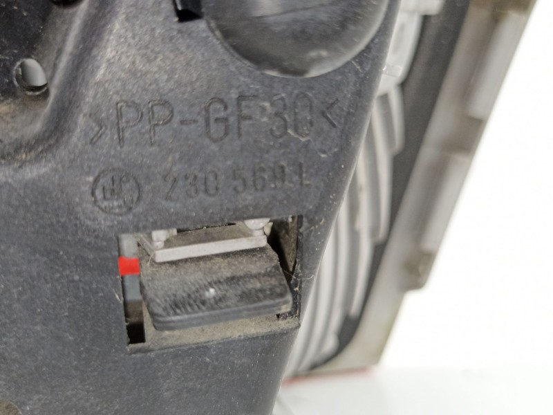 Recambio de piloto porton izquierdo para bmw 320 2.0 td touring referencia OEM IAM 63218368759 230569L 