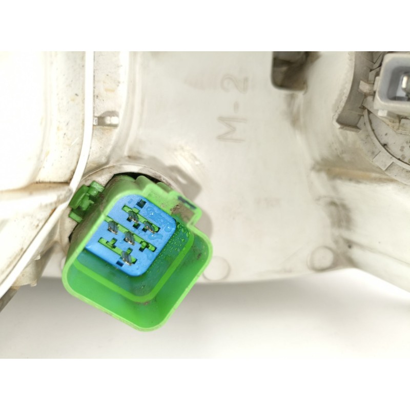 Recambio de faro derecho para ford escort 1.8 d/rfs referencia OEM IAM 1076554  