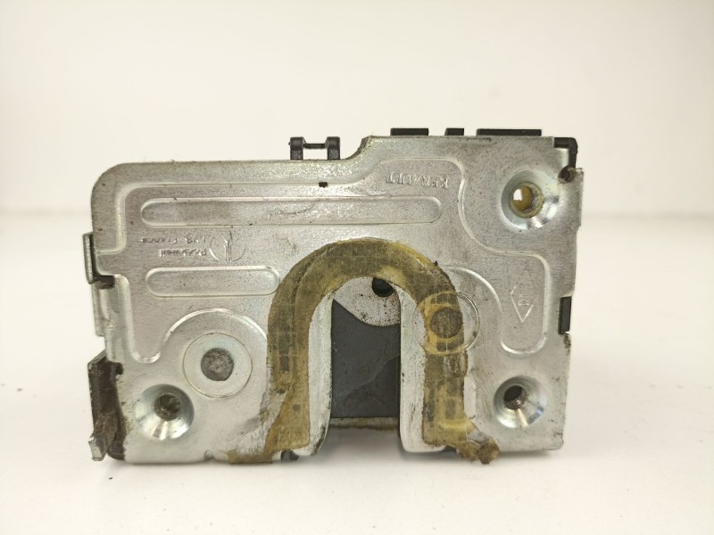 Recambio de cerradura puerta trasera derecha para dacia duster ambiance 4x2 referencia OEM IAM 825029556R  