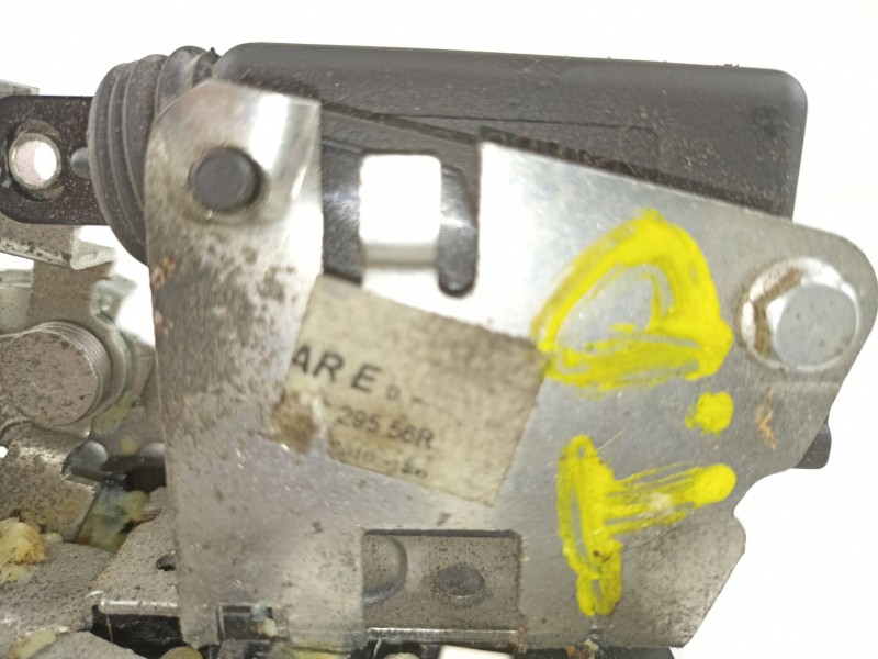 Recambio de cerradura puerta trasera derecha para dacia duster ambiance 4x2 referencia OEM IAM 825029556R  