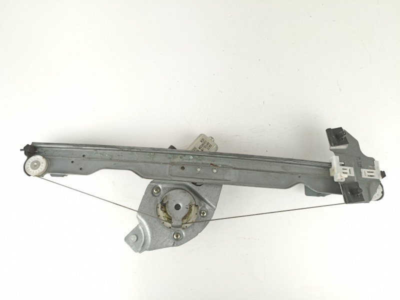 Recambio de elevalunas delantero derecho para dacia duster ambiance 4x2 referencia OEM IAM 8200733828 9030256 