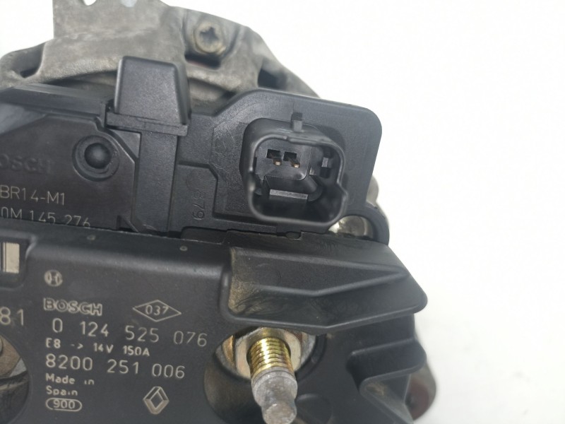 Recambio de alternador para renault laguna ii (bg0) 1.9 dci diesel cat referencia OEM IAM 8200251006 0124525076 