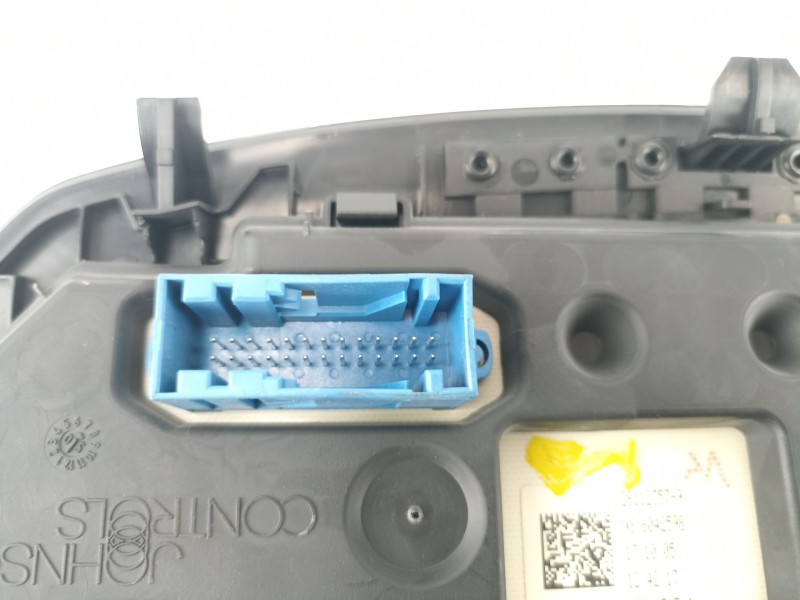 Recambio de cuadro instrumentos para citroen c 4 1.6 dci referencia OEM IAM P96572391ZD  