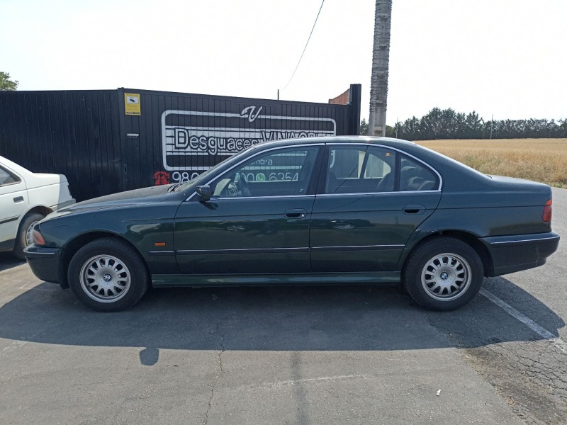 bmw serie 5 berlina (e39) del año 2000
