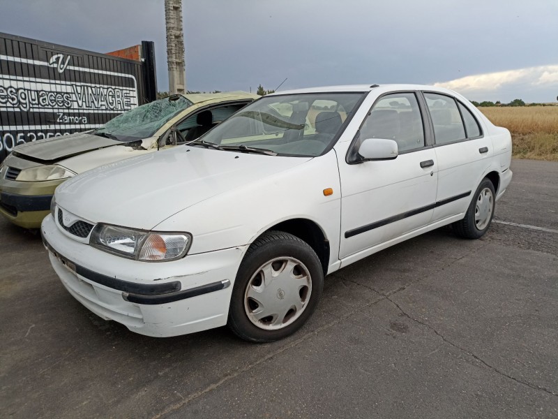 nissan almera (n15) del año 1995