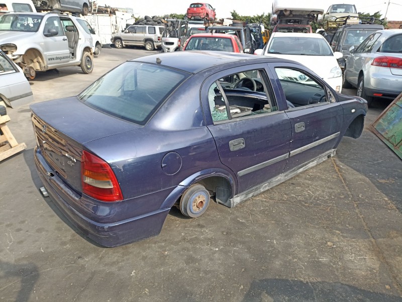 opel astra g berlina del año 1998
