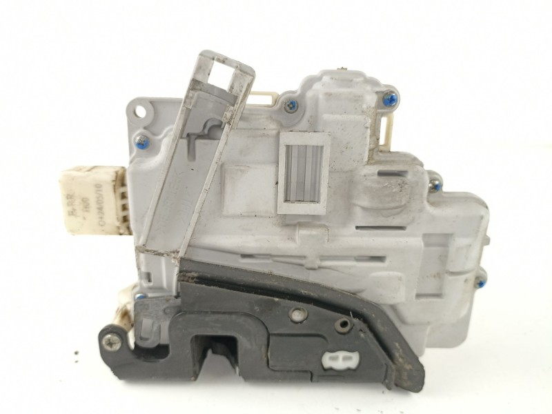 Recambio de cerradura puerta delantera derecha para seat exeo berlina (3r2) sport referencia OEM IAM 8E103716AA  