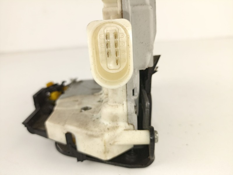 Recambio de cerradura puerta trasera derecha para seat exeo berlina (3r2) sport referencia OEM IAM 3R5945094B 8E0959 