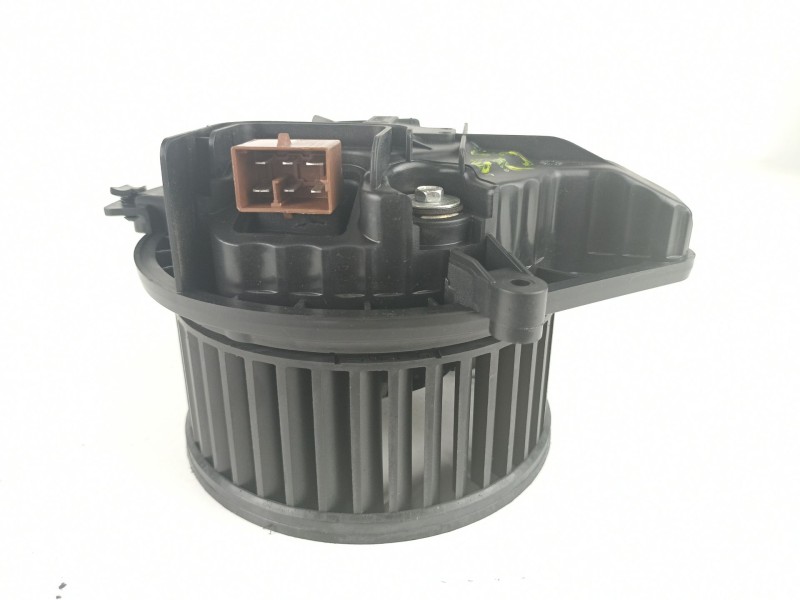 Recambio de motor calefaccion para seat exeo berlina (3r2) sport referencia OEM IAM 8E1820021E K01000CCW 