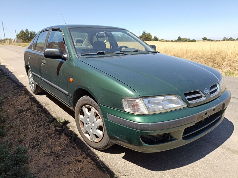 nissan primera berlina (p11) del año 1996