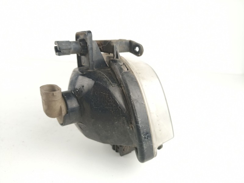 Recambio de antiniebla izquierdo para hyundai getz 1.5 d referencia OEM IAM 921101C010  