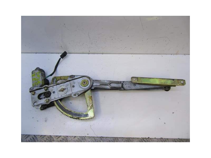 Recambio de elevalunas delantero izquierdo para ford sierra 2.0 g referencia OEM IAM 1637221  
