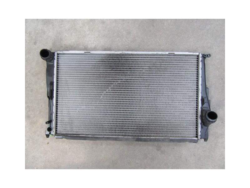 Recambio de radiador turbo diesel para bmw 120 2.0 td referencia OEM IAM 17117788903  