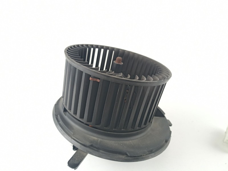 Recambio de motor calefaccion para volkswagen caddy ka/kb (2k) 1.9 tdi referencia OEM IAM 1K1819015 983226N 