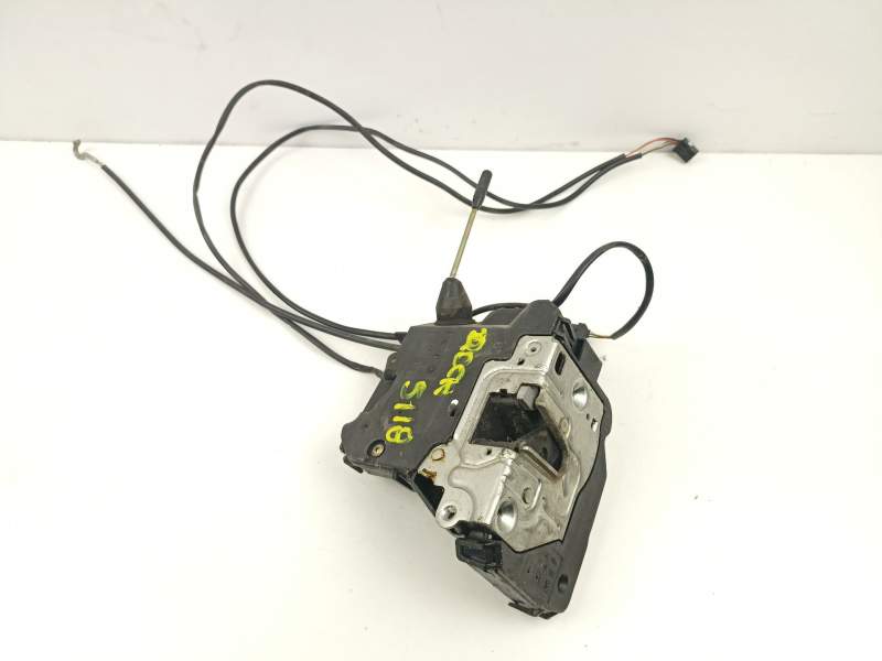 Recambio de cerradura puerta delantera derecha para mercedes-benz c220 2.2 cdi referencia OEM IAM A2037200235  
