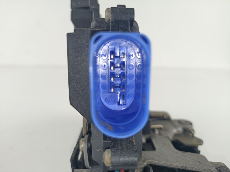 Recambio de cerradura puerta delantera izquierda para volkswagen caddy ka/kb (2k) 1.9 tdi referencia OEM IAM 3D1837015  