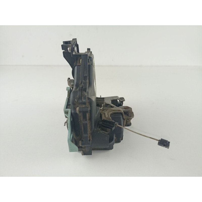 Recambio de cerradura puerta delantera derecha para volkswagen caddy ka/kb (2k) 1.9 tdi referencia OEM IAM 3D1837016  