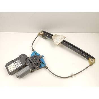 ELEVALUNAS TRASERO DERECHO 8E0839462B 5WK47011EBF 8E0959802A