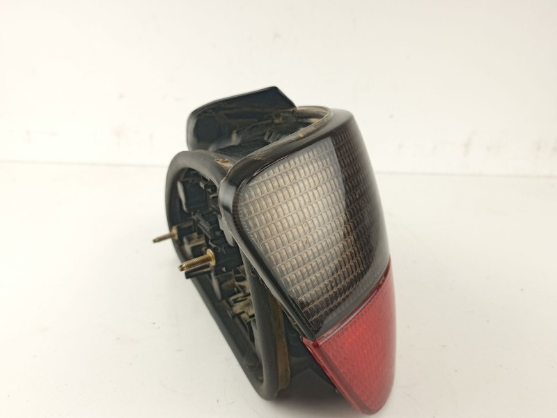 Recambio de piloto trasero izquierdo para peugeot 306 1.6 g/nfz 4p referencia OEM IAM 6350H8  