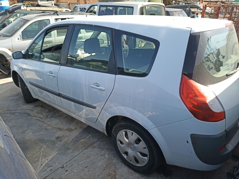 renault scenic del año 2007