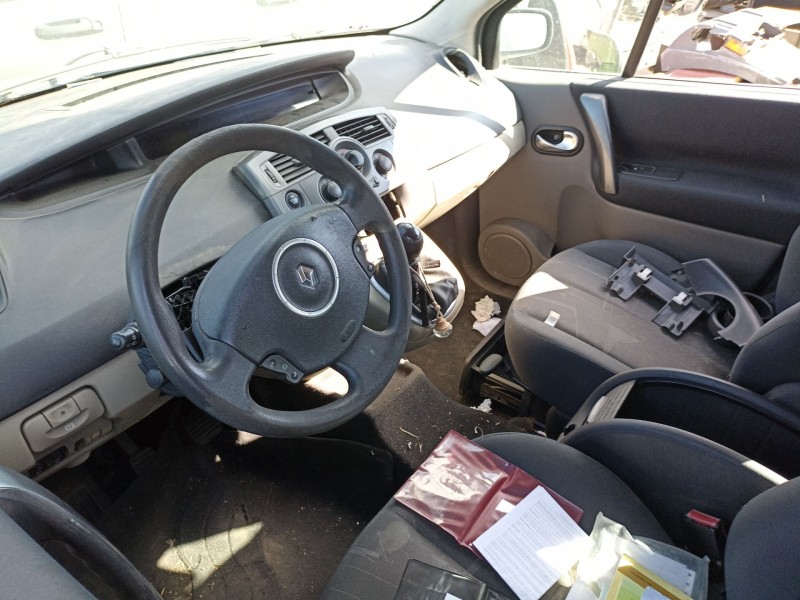 renault scenic del año 2007