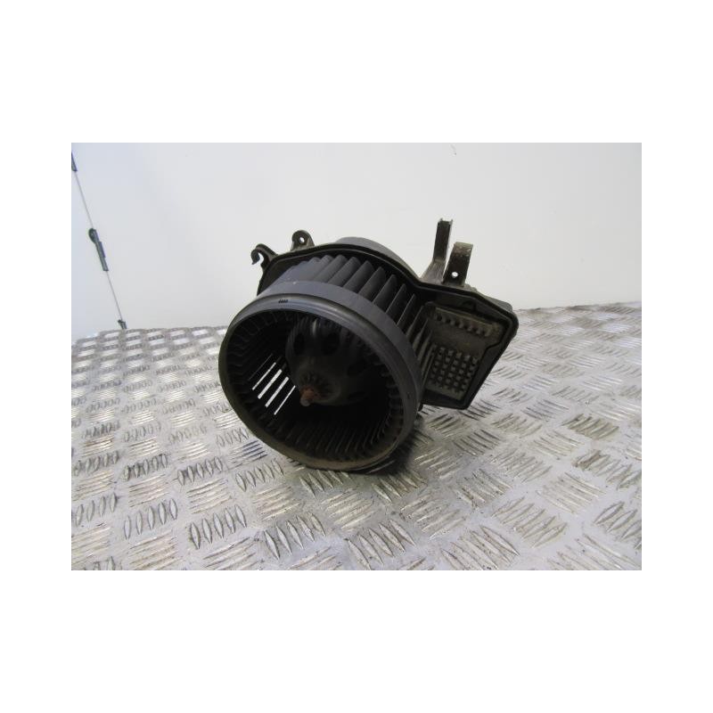 Recambio de motor calefaccion : m. benz c 220 : 2.2 cdi (142,76cv) 3p [2002] para m. benz c 220 2.2 cdi referencia OEM IAM   