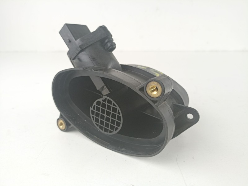 Recambio de caudalimetro para bmw serie 5 berlina (e39) 2.0 520d referencia OEM IAM 77870760 0928400468 