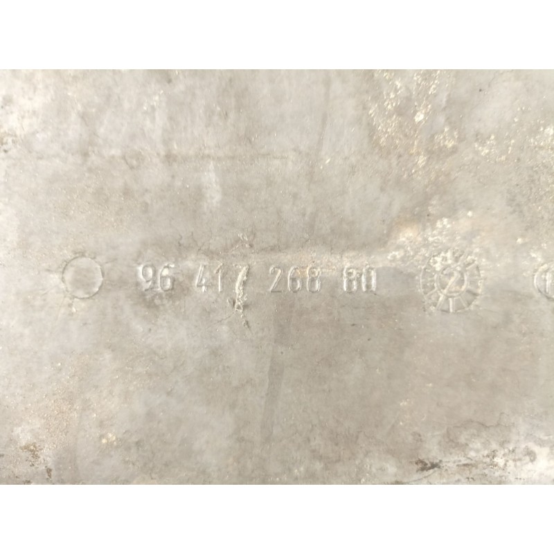 Recambio de carter aceite para citroen c5 2.0 hdi referencia OEM IAM 9641726880  