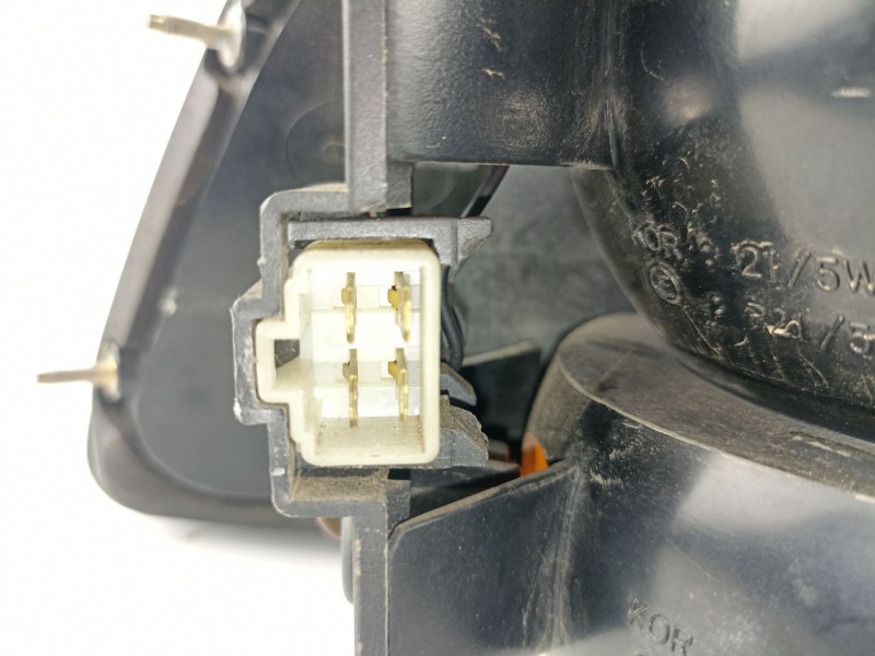 Recambio de piloto trasero derecho para daewoo aranos 1.8 g -c18le-g referencia OEM IAM 96185166  