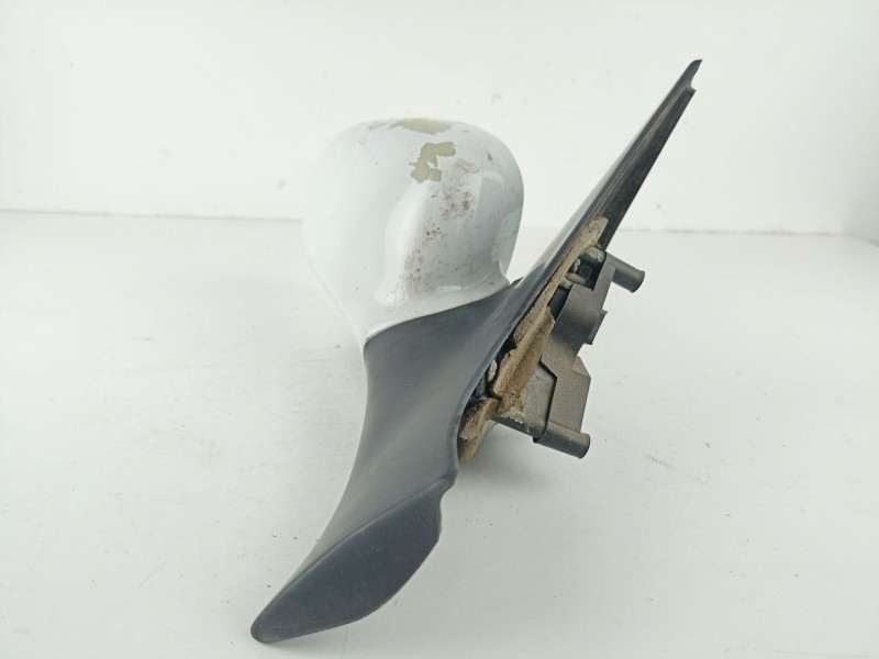 Recambio de retrovisor derecho para daewoo aranos 1.8 g -c18le-g referencia OEM IAM 96166347  