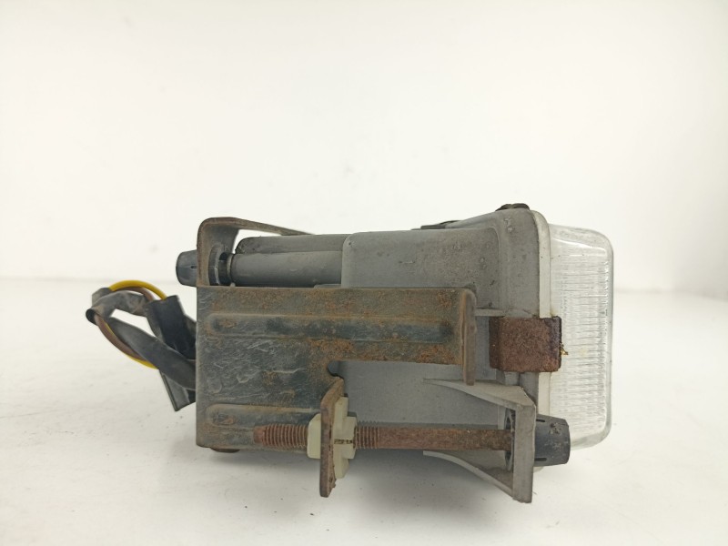 Recambio de antiniebla izquierdo para daewoo aranos 1.8 g -c18le-g referencia OEM IAM 96186479  