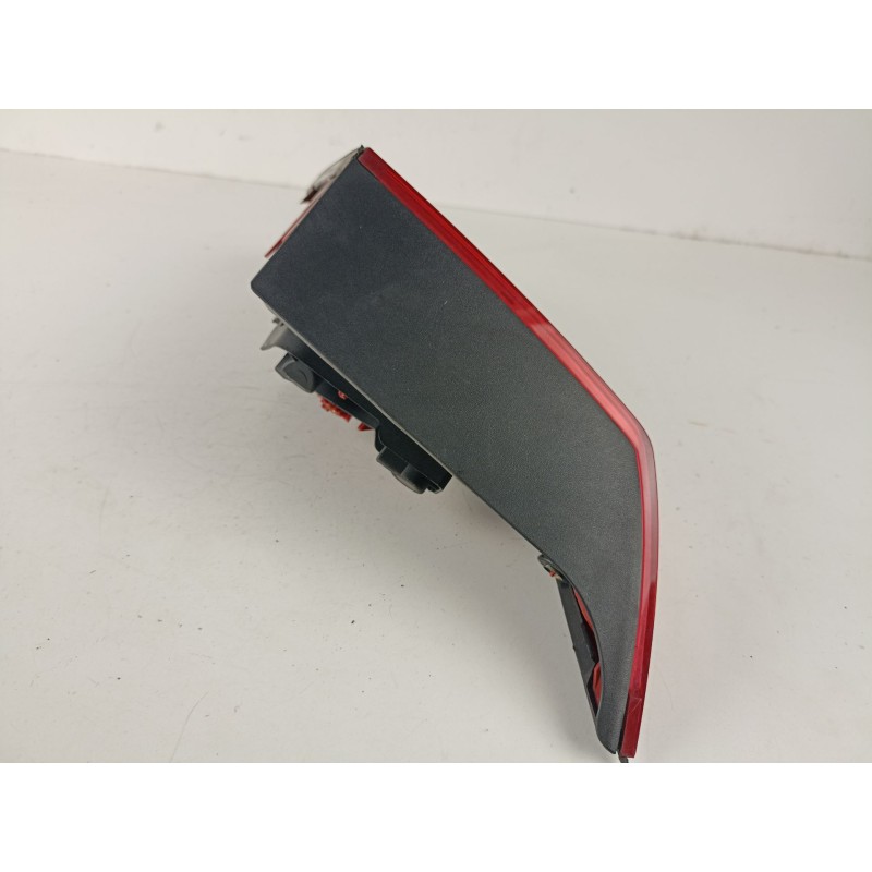 Recambio de piloto porton derecho para renault vel satis (bj0) 2.0 16v turbo referencia OEM IAM 89021294  