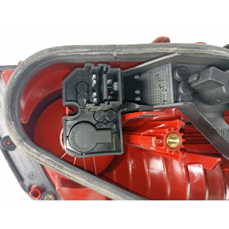 Recambio de piloto porton derecho para renault vel satis (bj0) 2.0 16v turbo referencia OEM IAM 89021294  